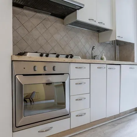 Apartment Gilda New Elegant In Termini